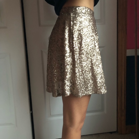 Gold Sequenced Skirt - Picture 8 of 8